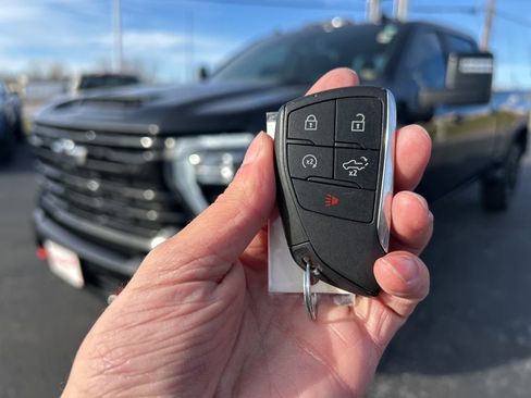 Used 2025 Chevrolet Silverado 2500 LT w/ Trail Boss Package image 59