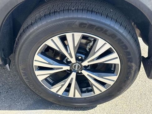 Certified 2023 Nissan Rogue SV image 31