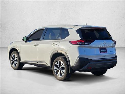 Used 2021 Nissan Rogue SV image 7