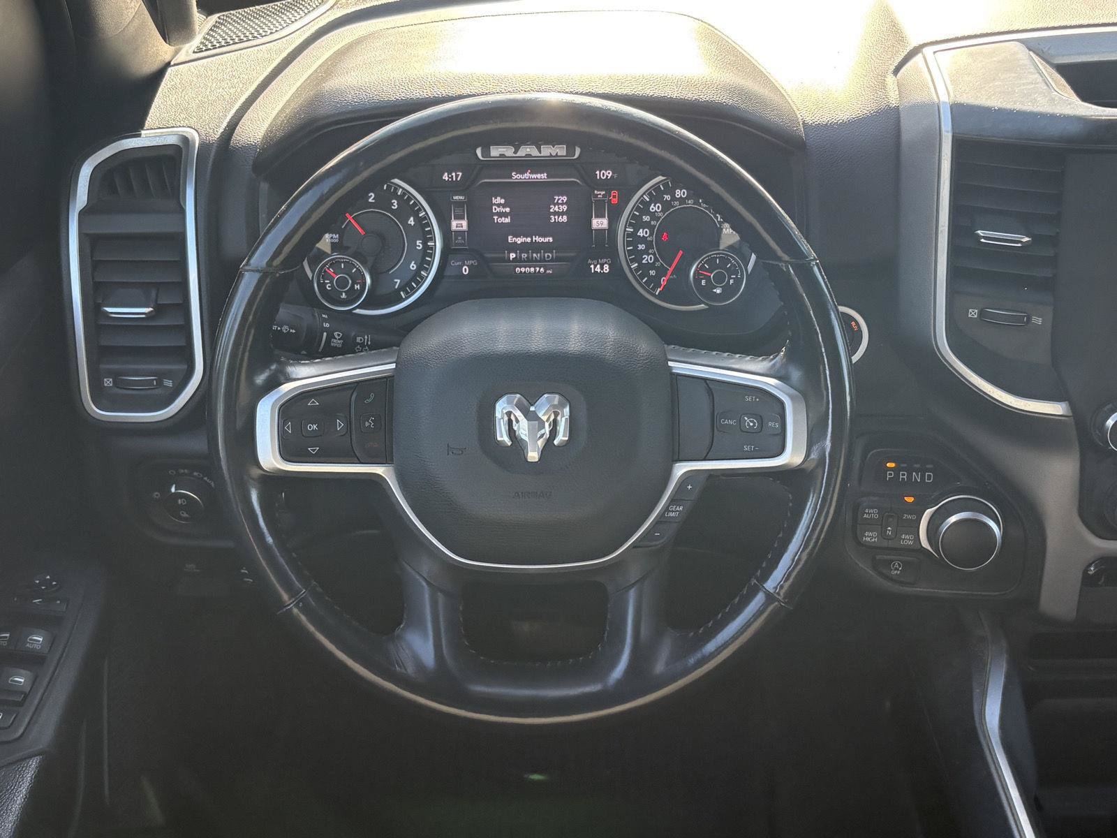 Used 2022 RAM 1500 Big Horn AWD/4WD image 7