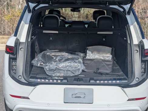 New 2026 Land Rover Range Rover Sport Dynamic SE image 14