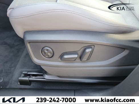Used 2025 Audi SQ5 Premium Plus w/ Premium Plus Package AWD/4WD image 23