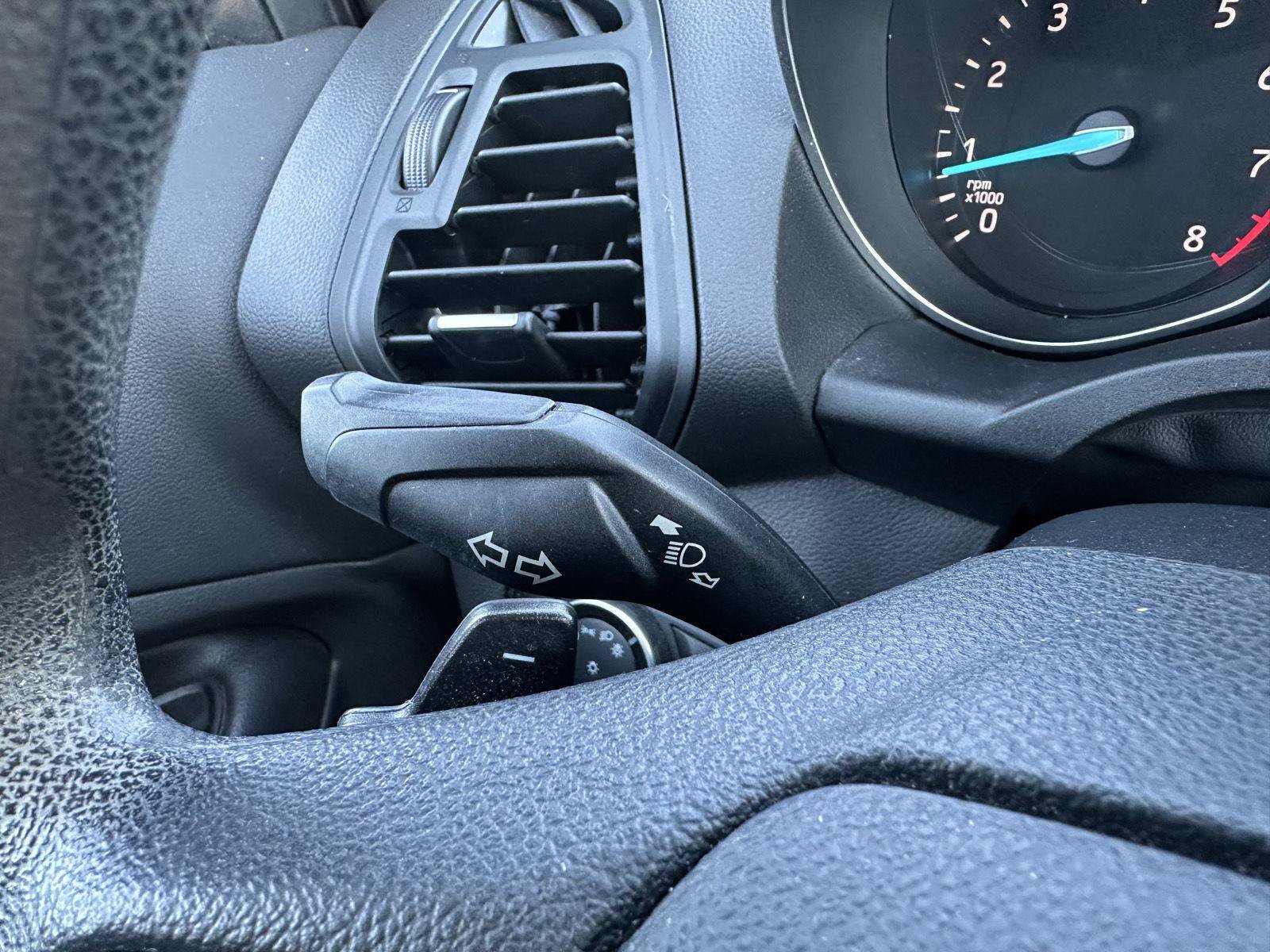 Used 2017 Ford Escape SE w/ Equipment Group 201A FWD image 30