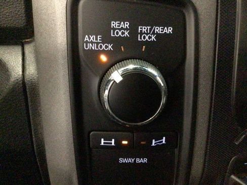Used 2018 RAM 2500 Power Wagon w/ Luxury Group AWD/4WD image 18