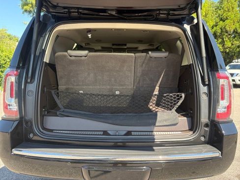 Used 2019 GMC Yukon Denali w/ Denali Ultimate Package AWD/4WD image 21