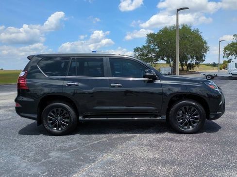 Used 2023 Lexus GX 460 Premium w/ Premium Package AWD/4WD image 4