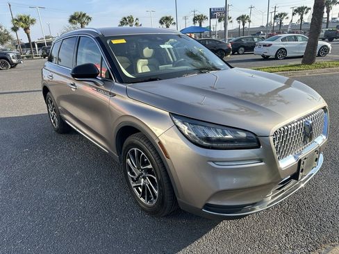 Used 2020 Lincoln Corsair Standard w/ Equipment Group 101A image 8