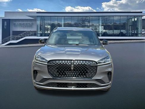 New 2027 Lincoln Aviator Reserve AWD/4WD image 2