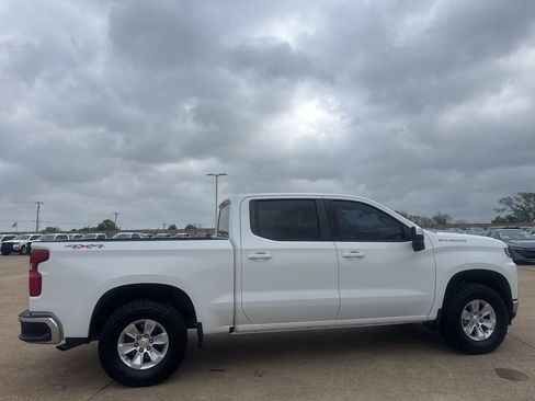 Used 2020 Chevrolet Silverado 1500 LT w/ Convenience Package image 31