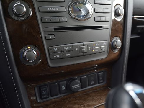 Used 2017 INFINITI QX80 Signature Edition RWD image 23