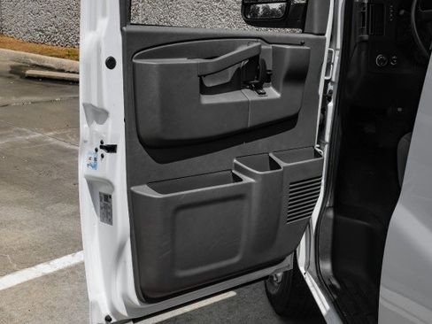 Used 2022 Chevrolet Express 2500 w/ Driver Convenience Package RWD image 35