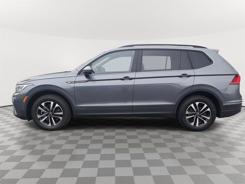 Used 2023 Volkswagen Tiguan S image 8