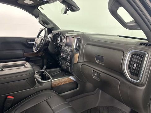 Used 2022 Chevrolet Silverado 1500 High Country w/ Technology Package AWD/4WD image 35