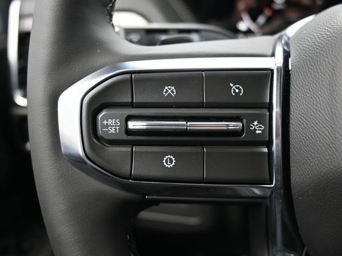 New 2026 GMC Yukon Elevation image 14