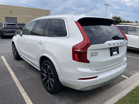 Used 2022 Volvo XC90 T6 Momentum w/ Advanced Package AWD/4WD image 3