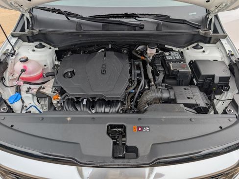 Used 2025 Kia Sportage SX FWD image 13