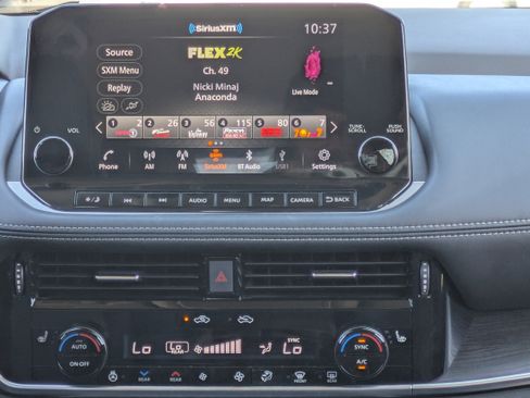 Used 2021 Nissan Rogue SL w/ Premium Package image 19