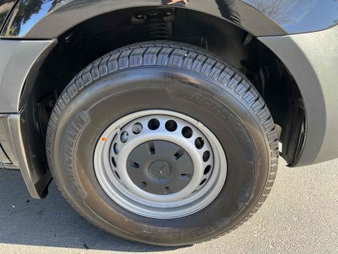 Used 2023 Mercedes-Benz Sprinter 2500 image 62