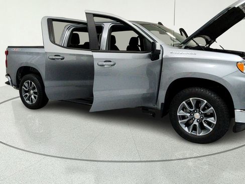 Used 2026 Chevrolet Silverado 1500 LT AWD/4WD image 14