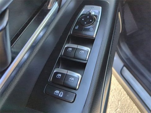 Used 2022 Kia Telluride SX w/ SX Prestige Package image 22