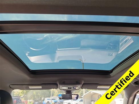 Used 2024 Volkswagen Atlas Cross Sport SEL R-Line image 22