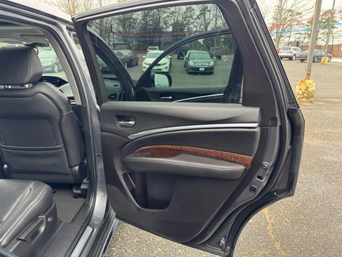 Used 2020 Acura MDX SH-AWD image 17