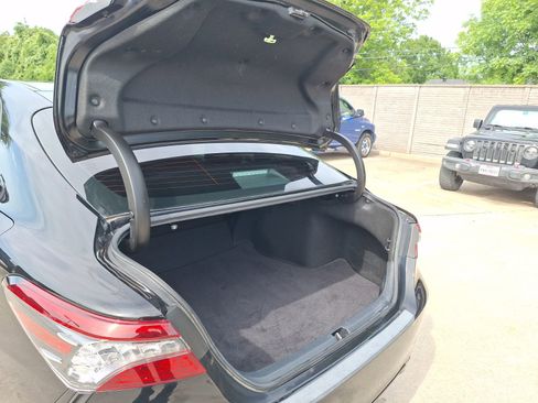 Used 2022 Toyota Camry XSE FWD image 35