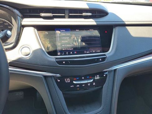 Certified 2023 Cadillac XT5 Premium Luxury FWD image 55