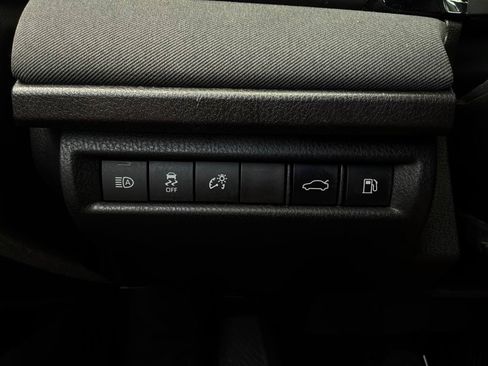 Used 2025 Toyota Camry LE FWD image 21