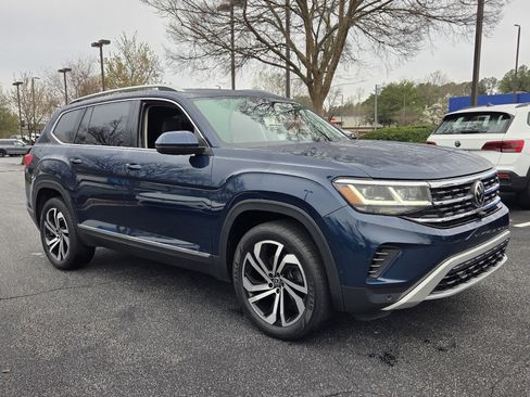 Used 2021 Volkswagen Atlas SEL Premium image 3
