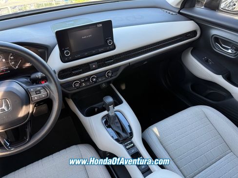 Certified 2024 Honda HR-V LX image 13