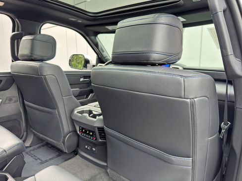 Used 2023 Toyota Sequoia Platinum AWD/4WD image 40