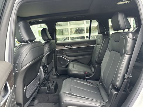 New 2026 Jeep Grand Cherokee L Limited AWD/4WD image 7