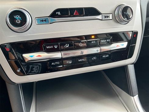 Used 2024 Ford Explorer XLT w/ Equipment Group 202A image 16