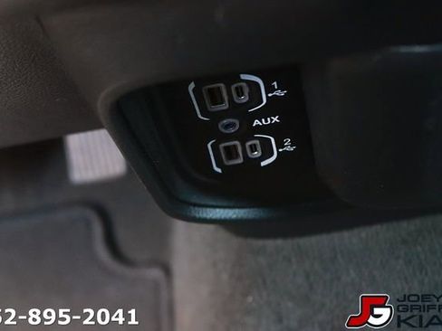 Used 2022 RAM 1500 Big Horn RWD image 24