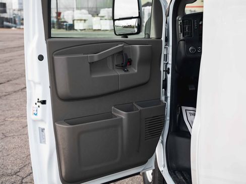 New 2025 Chevrolet Express 3500 w/ Power Convenience Package image 30