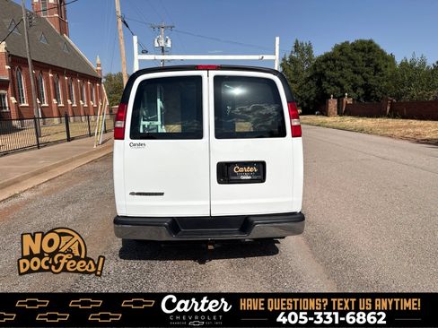 Used 2018 Chevrolet Express 2500 w/ Driver Convenience Package RWD image 8
