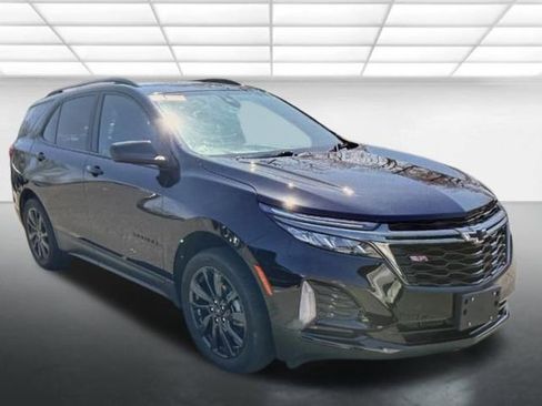 Used 2023 Chevrolet Equinox RS image 1