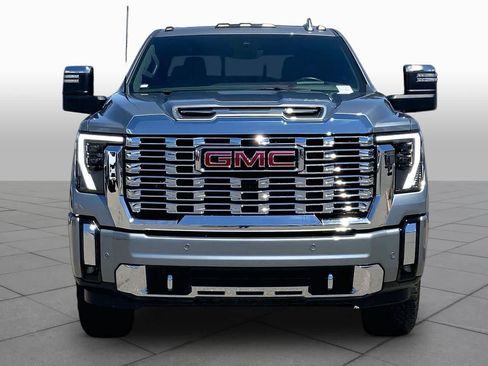 Used 2025 GMC Sierra 2500 Denali w/ Denali Reserve Package AWD/4WD image 4
