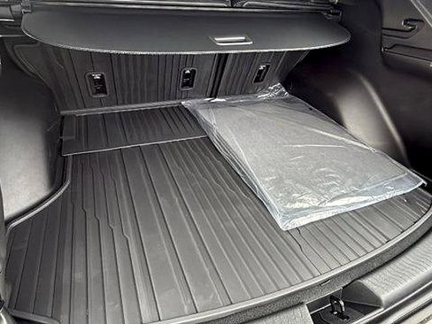 New 2026 Chevrolet Equinox EV RS image 26