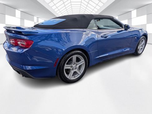 Used 2024 Chevrolet Camaro LT w/ Technology Package image 7