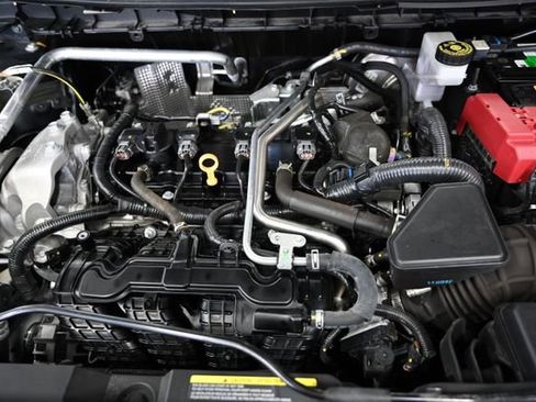 Used 2021 Nissan Rogue S image 32