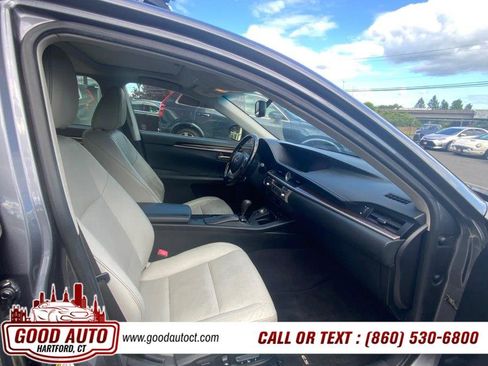 Used 2015 Lexus ES 350 w/ Luxury Package FWD image 14
