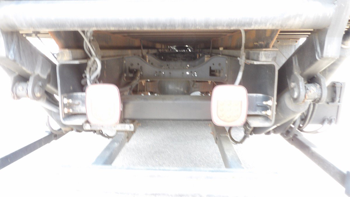 Used 2016 Ford F750 2WD Regular Cab Super Duty image 40
