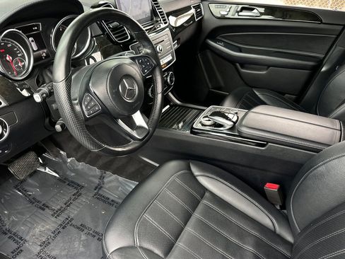 Used 2019 Mercedes-Benz GLS 450 4MATIC image 6