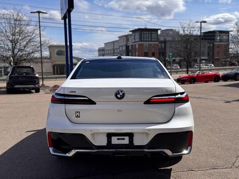 Used 2024 BMW 740i xDrive 740i xDrive image 5