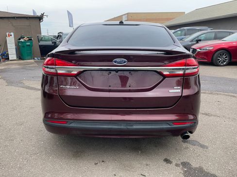 Used 2018 Ford Fusion SE w/ Equipment Group 201A image 5