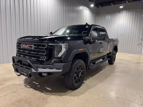 Used 2024 GMC Sierra 2500 AT4 AWD/4WD image 1