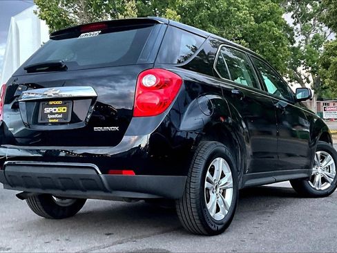 Used 2015 Chevrolet Equinox LS image 2