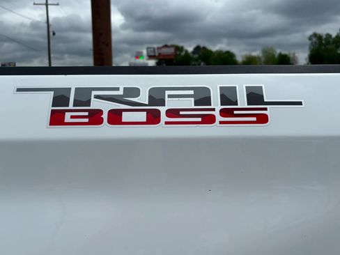 Used 2024 Chevrolet Silverado 1500 Custom Trail Boss image 17